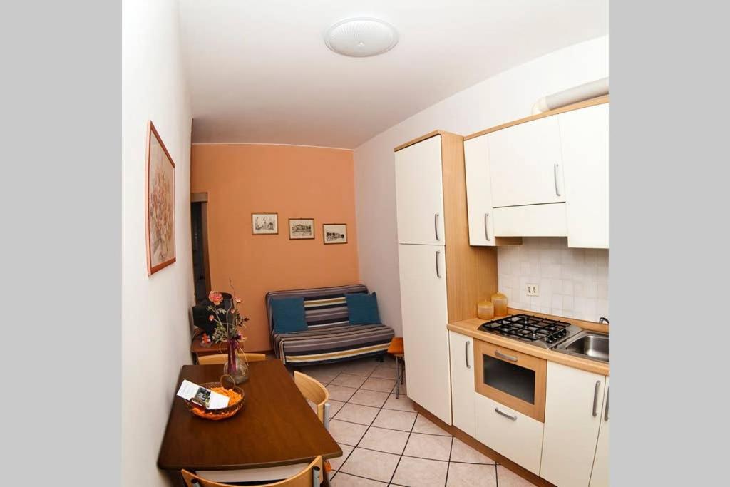 Casa Facchinetti Orange Apartment 马尔切西内 外观 照片
